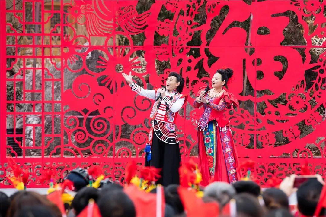 央视文化扶贫走进五峰:村里来了“大明星”